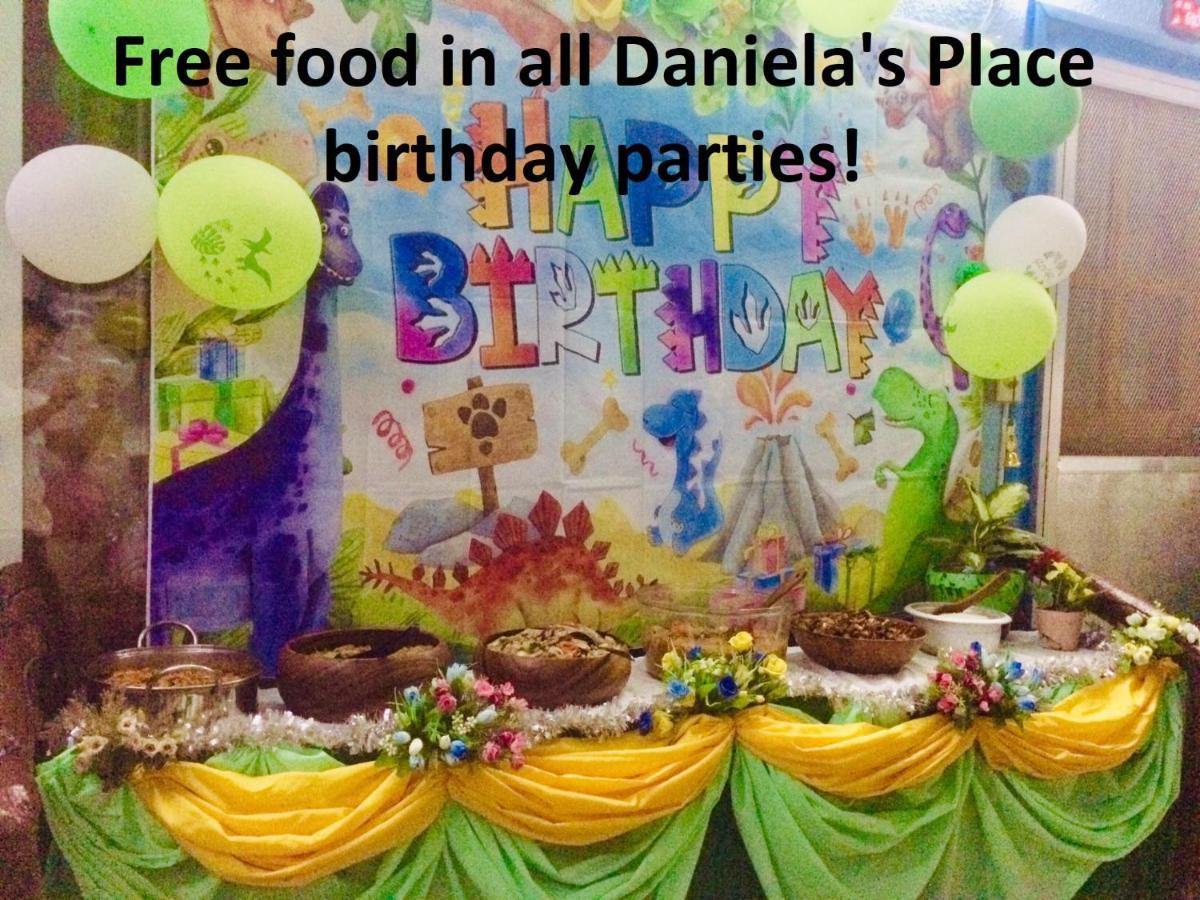 Daniela'S Place Angeles Exterior photo